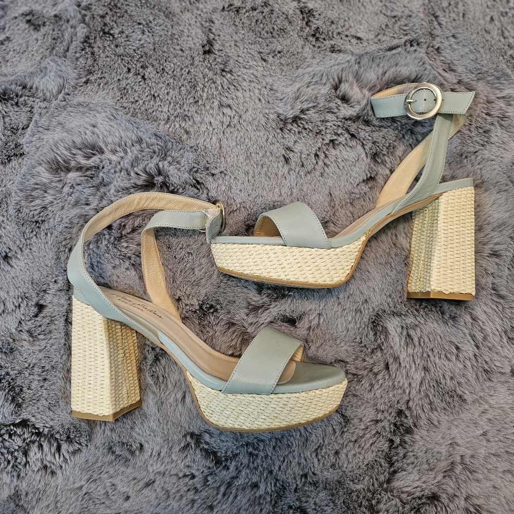 Ana Palmer blue wedge heels 40